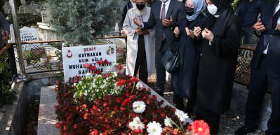 Şehit Kaymakam Safit&uuml;rk mezarı başında anıldı