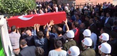 Şehit kızı y&uuml;rekleri dağladı: İntikamını alacağım baba