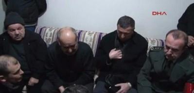 Şehit olan &uuml;steğmenin baba ocağına ateş d&uuml;şt&uuml;