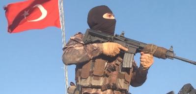 'Şehit veririz, gazi veririz, toprağımızı kimseye vermeyiz'