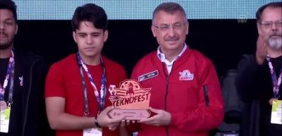 Selçuk Bayraktar: 1,5 milyonu da aştık ve dünya rekoru kırdık