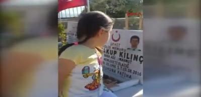 Şeyma'nın şehit babasının mezarı başındaki s&ouml;zleri herkesi ağlattı 