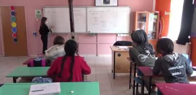 Siirt&rsquo;te k&ouml;y okullarında y&uuml;z y&uuml;ze eğitimde ders zili &ccedil;aldı