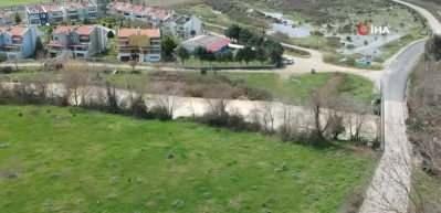  Sinop&rsquo;ta yağmurun karları eritmesiyle taşkın riski yaşandı.. Deniz iki renge b&uuml;r&uuml;nd&uuml;