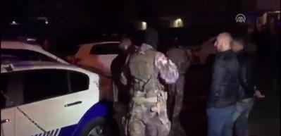 Şirinler &ccedil;etesi AVM&rsquo;de &lsquo;suikast&rsquo; yemeğindeymiş!