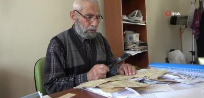 Sivas'ta dedesinden &ouml;ğrendiği mesleği 50 yıldır s&uuml;rd&uuml;r&uuml;yor