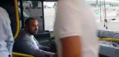 Şof&ouml;r&uuml; geciken otob&uuml;s&uuml; belediye başkanı kullandı