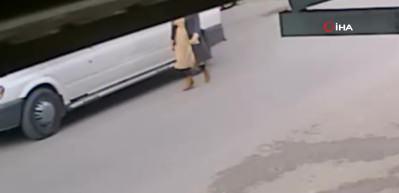 Sokağa &ccedil;ıkma yasağını deldi! 7 bin lirasını kaptırdı...