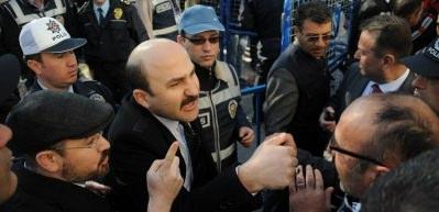 Soma davası başladı, mahkeme salonu karıştı