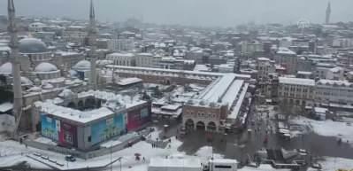 Son dakika: İstanbul'a kar s&uuml;rprizi! Meteoroloji tarih verdi, il il hava durumu...