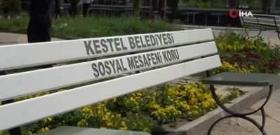 Sosyal mesafe i&ccedil;in yapılmıştı... Bakan Koca &ouml;rnek g&ouml;sterdi