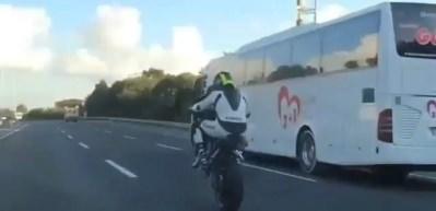Şov yapan motosikletli, Acun Ilıcalı&rsquo;ya yakalandı