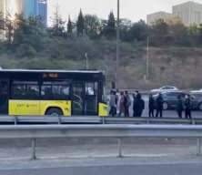 Ataşehir'de balataları yanan İETT otobüsünün yolcuları başka otobüslere bindi