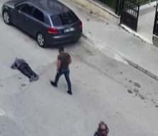 Ankara'da taciz iddiası: Yaşlı adamın kafasını dakikalarca tekmeledi