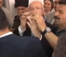 Kılıçdaroğlu'nun cep telefonu imtihanı güldürdü!