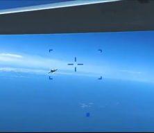 Karadeniz'de gerginlik: Rus uçaklarının ABD SİHA'sını düşürdüğü görüntüler yayınlandı