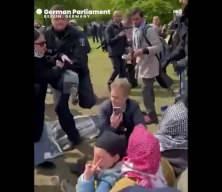 Alman polisinden Filistin destekçilerine insanlık dışı müdahale!