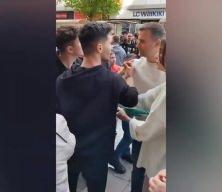 Eskişehir'de akılalmaz olay! Kelime-i Tevhid bayrağı taşıyan Müslüman genç saldırıya uğradı
