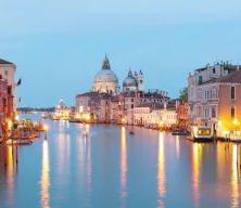 Venedik, günübirlik ziyaretçilerden aldığı giriş ücretinden 700 bin avrodan fazla gelir elde etti