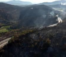 İzmir'de çıkan yangın kontrol altına alındı: Yangında zarar gören alanlar havadan görüntülendi