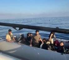 Kuşadası açıklarında 19 göçmen kurtarıldı