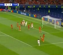 Türk spor yorumcuları milli takımın Hollanda karşısındaki mücadelesini değerlendirdi