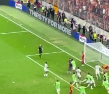 UEFA'dan Muslera'ya ceza!