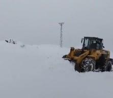 Doğu'da ulaşıma kar engeli!