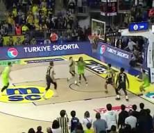 EuroLeague'de skandal karar! Oyuncular hasta diye maç ertelendi