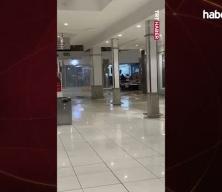 Alışveriş merkezinin tavanı sağanak nedeniyle &ccedil;&ouml;kt&uuml;