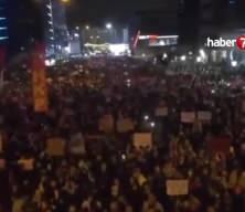 CHP Ankara Mamak ilçe başkanı, Atatürk’ün gençliğe hitabesini okuyamayınca kalabalık tarafından yuhalandı