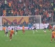 Okan Buruk'tan derbi öncesi Osimhen'e ''sarı kart'' uyarısı