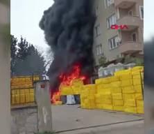 Pendik’te depo yangını