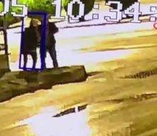 Sokak ortasında sahte alkol dehşeti! Ölüm anı kamerada