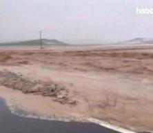 Ankara'da sel ve dolu hayatı felç etti! Sürücüler benzin istasyonlarına böyle sığındı