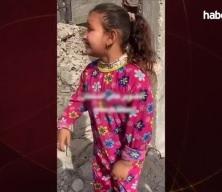 Ailesini kaybeden Gazzeli çocuk hıçkırıklara boğuldu
