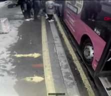Metrobüs faciasının yeni görüntüleri ortaya çıktı! Kaza anı kamerada