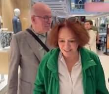 Müjde Ar AVM'de muhabirlere sert çıktı: “O benim mahremiyetim!”