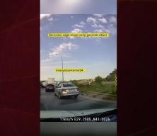 Sancaktepe’de trafikte yol verme kavgası! Aracın kaputunu yumrukladı