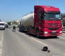 Tırla çarpışan motosikletin sürücüsü öldü