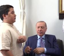 Cumhurbaşkanı Erdoğan'ın hastane ziyaretindeki o anlar viral oldu