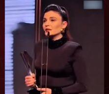 Gonca Vuslateri "Yılın En İyi Kadın Oyuncusu" ödülünü Filistinli Şeyma’ya adadı