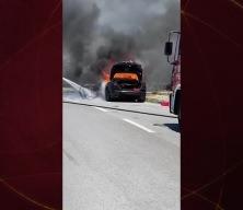 Serdal Adalı'nın oğlunun aracı alev topuna döndü