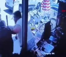 Yaşlı adamı "park yeri" için acımasızca dövdüler