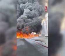 Hamriya Liman'ında, bir petrokimya tesisinde yangın çıktı