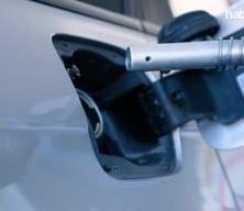 Motorin ve otogazda indirim bekleniyor