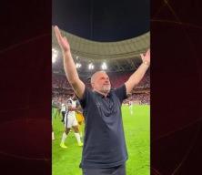Tottenham!a 17 yılın ardından kupa kazandıran Postecoglu görevinden kovuldu