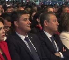 Özgür Özel'den duygulandıran Ferdi Zeyrek paylaşımı: İçimde nasıl söneceğini bilmediğim bir ateş var