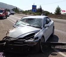 Adıyaman’da kamyonet ile otomobil çarpıştı: 1 ölü, 5 yaralı