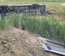 Çorum'da düğün dönüşü minibüs şarampole devrildi: 17 yaralı!